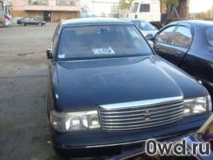 Битый автомобиль Toyota Crown